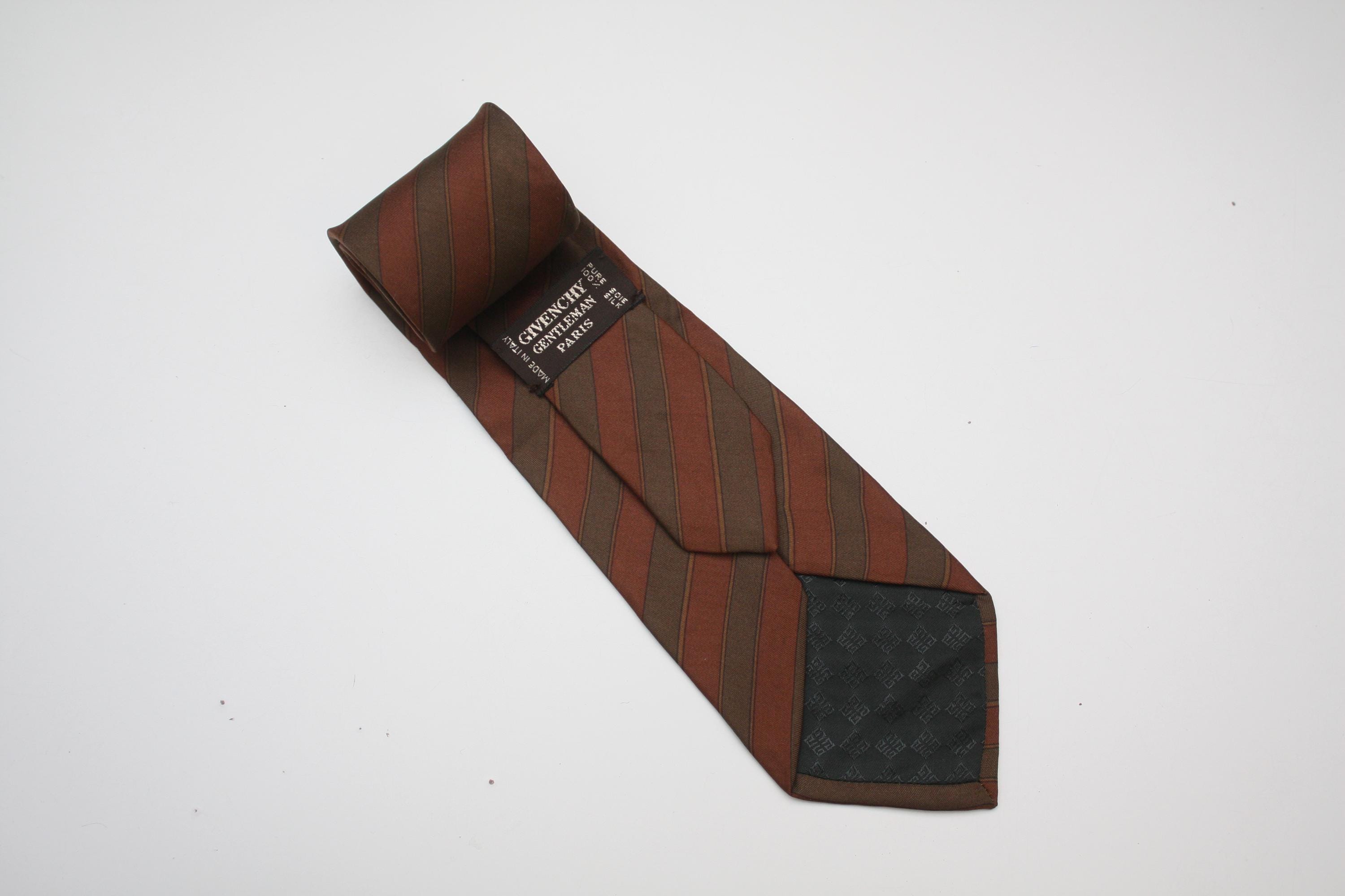 Givenchy Gentlemen Paris Upcycled Men\ display picture 3