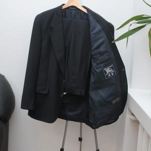 Burberry&#39;s Vintage Black Classic Suit