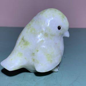 2.1&#39;&#39;+ Natural Green Jade quartz,quartz crystal,hand carved,Crystal Bird,Bird skull,Fine Crystal Gifts 1pc
