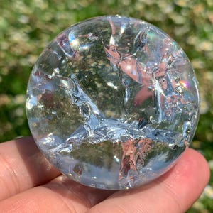 1.9 &#39;&#39;+ Titanium Clear Magical Aura Crackle Sphere, Kristallglaskugel, Quarzkristall, Kristallkugel, Kristallkugel, feiner Kristall Geschenke 1 Stück