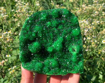 グリーン水晶　笑口　ジオード ブラジル産 アメジスト笑口丸玉（クラスター丸玉）ジオード