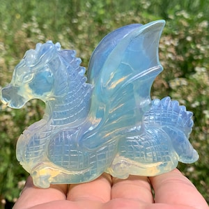 3.5&#39;&#39;+ Opalite quartz,quartz crystal,hand carved,Crystal Fly Dragon,Fly Dragon skull,Fine Crystal Gifts 1pc
