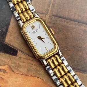 Vintage Seiko 2E20 Quartz Watch | Tank Style Gold & Silver Two-Tone Bracelet | Rectangular Dial | Classic 80s Ladies Watch