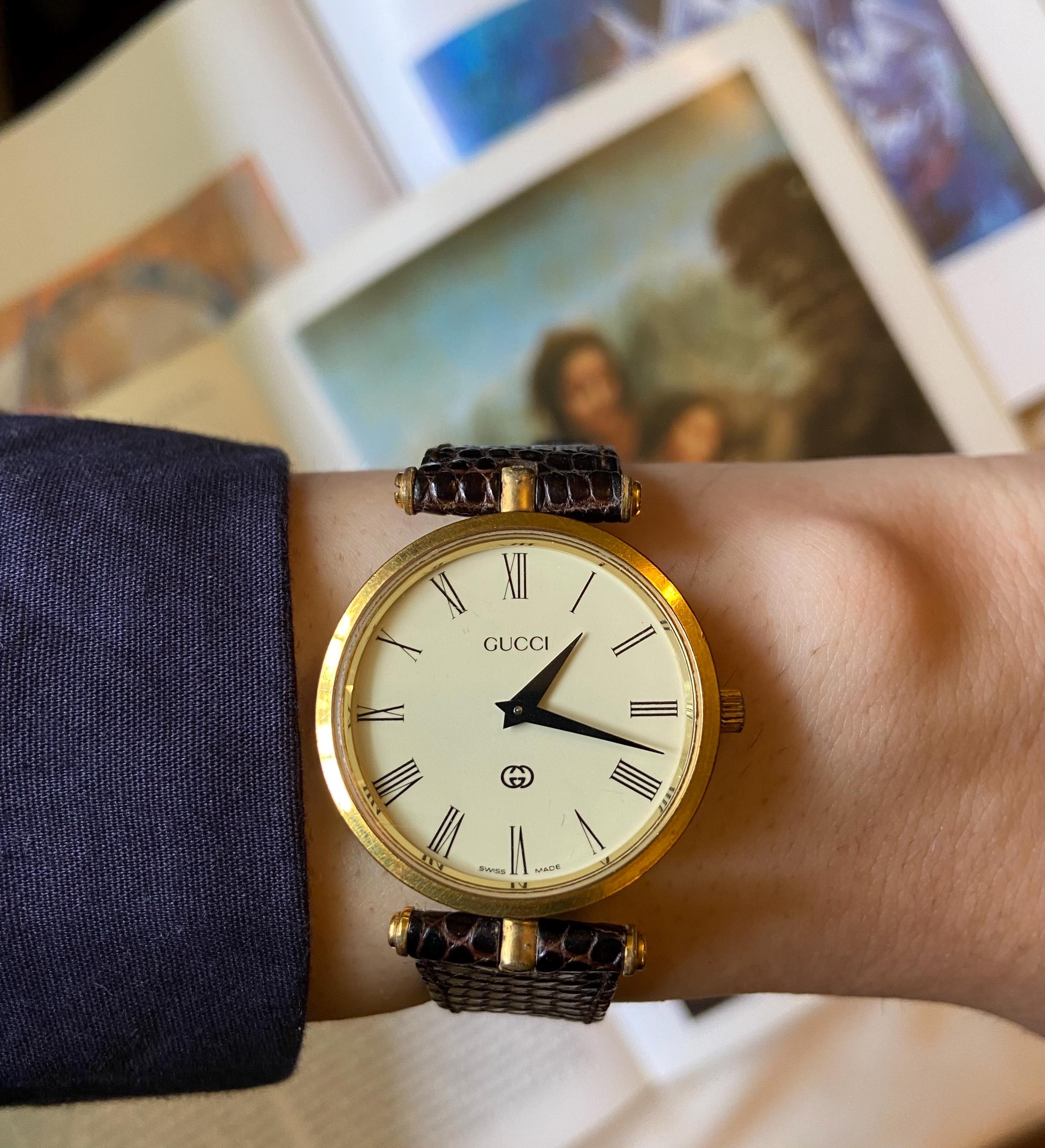 く*さ様 GUCCI 3000L ゴールド シルバー 時計 Vintage* GUCCI 3000L Gold Dial 27mm Women's Quartz Watch