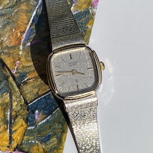 Vintage Citizen Quartz Watch: Silver Tone Textured Band, 1980s Ladies Dress Watch