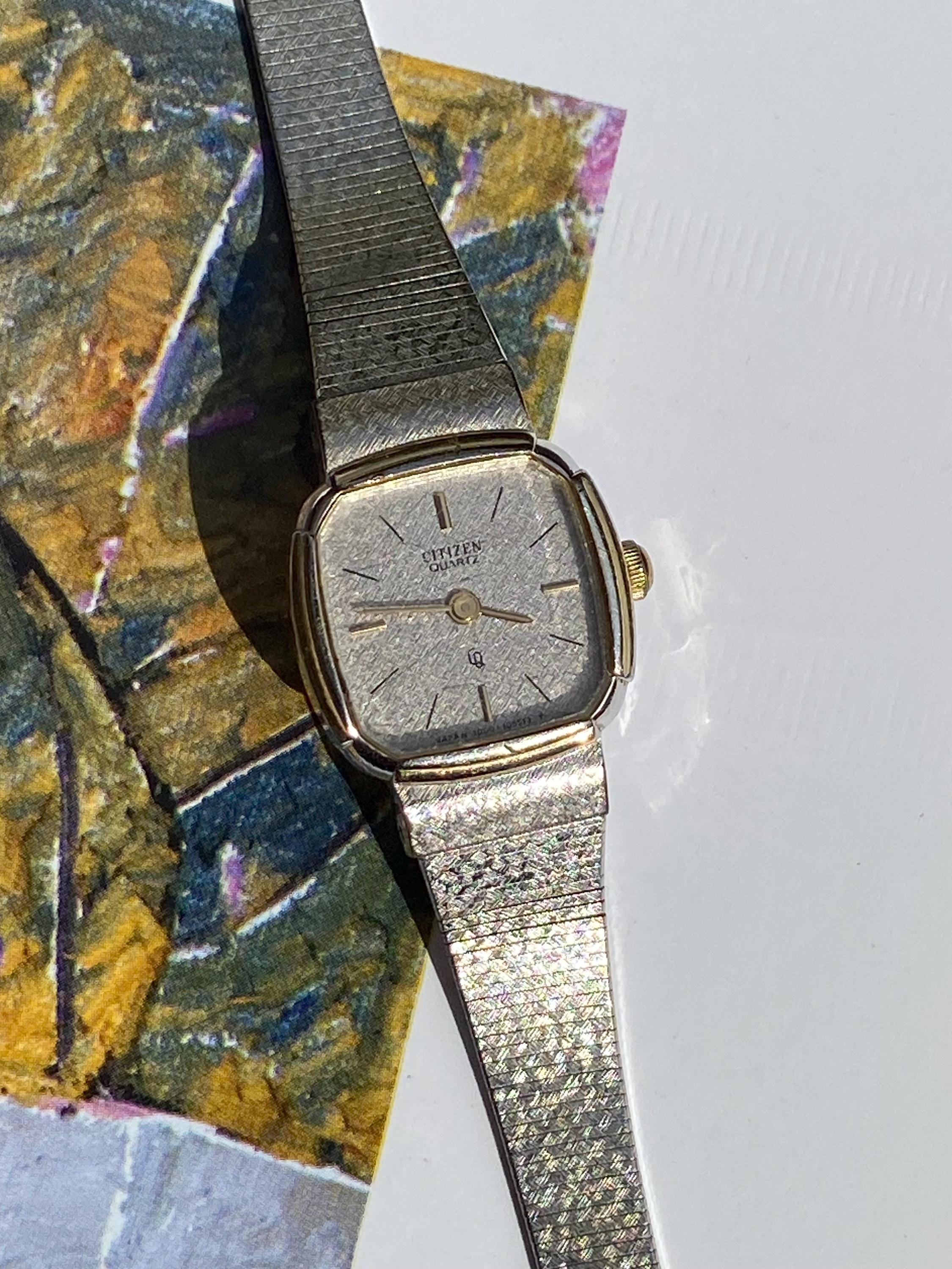 Vintage Citizen Quartz Silver Tone Bracelet Watch Minimalist Oval Needs Battery Vintage Citizen Quartz Silver Watch - Etsy main image 3