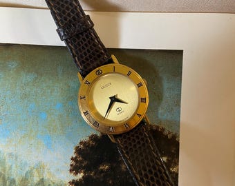 Vintage Gucci 3000L Quartz Women’s Watch | Gold-Tone Stainless Steel & Leather | Swiss-Made 1990s Dress Watch