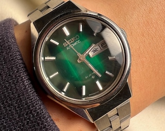 Vintage Seiko 5 Actus Automatic Watch – Green Sunburst Dial – 21 Jewels