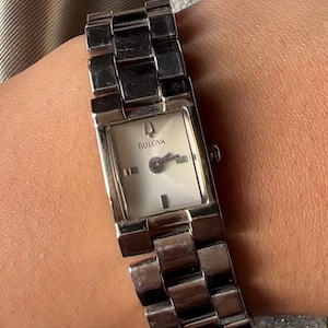 Vintage Bulova rektangulär damklocka