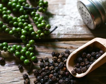 Organic Whole Black Peppercorn Seasonings Piper Nigrum