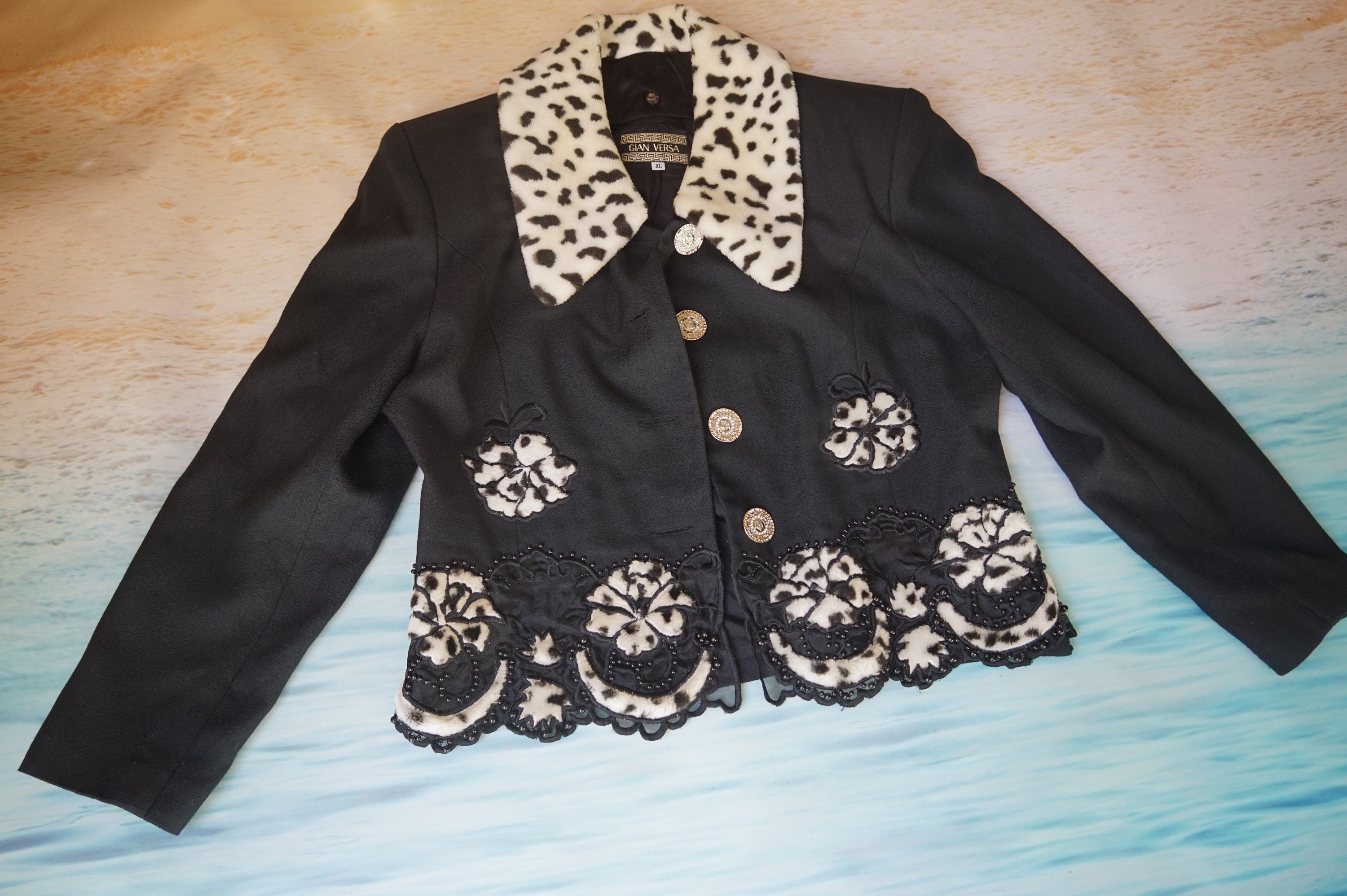 Gianni Versace Gian Versa Couture Short Black and White
