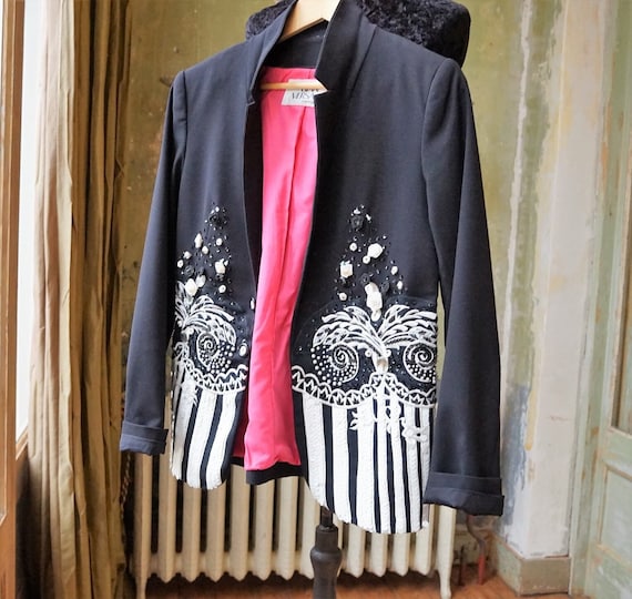 GIANNI VERSACE COUTUREのスーツです。ヴィンテージ物です！ Vintage Gianni Versace Couture Skirt Suit**Linen & Silk