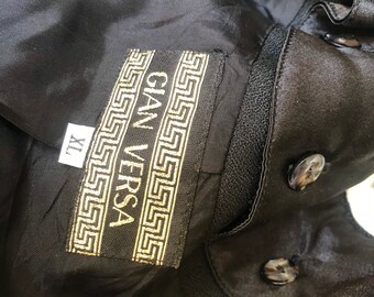 VERSACE フェイクファーブルゾン ブラック VERSACE フェイクファーブルゾン ブラック アウター・ジャケット