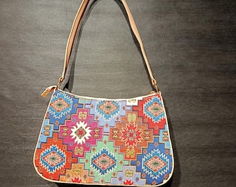 Turkish Kilim Pattern Gobelin Shoulder Bag – 19x30 cm Handmade Crossbody Purse – Ethnic Boho Woven Bag from Türkiye