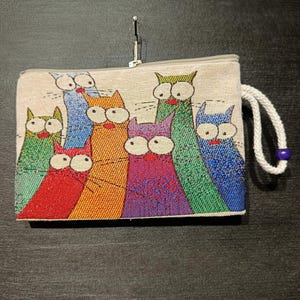 Bolsa colorida con diseño de gato de dibujos animados: divertida bolsa con cremallera y tapiz, hecha en Turquía