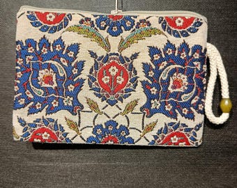 Traditional Floral Gobelin Tapestry Pouch – Turkish Zippered Purse with Ottoman Design