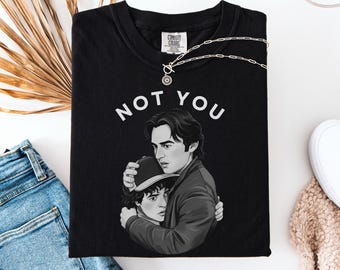 ダスティンTシャツ：80年代のレトロなテレビ番組Tシャツ - Etsy 日本