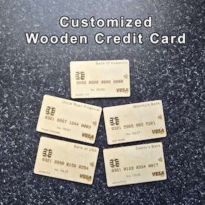 Personalisierte Holzspielzeug-Kreditkarte - Wählen Sie Ihren Namen, Ihre Nummer, Ihren Banknamen und mehr!