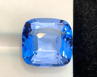 Santa Maria Aquamarine Gemstone: 17.36 Ct Bi-Color Collector's Stone