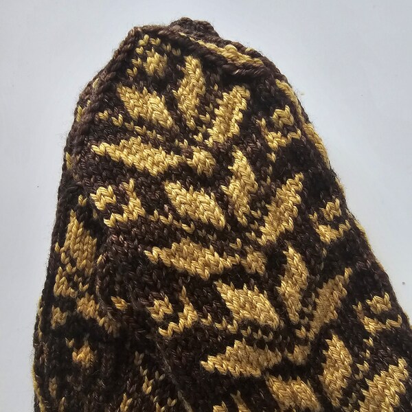 READY TO SHIP: Adult Women's Norwegian Knit Merino Wool Mittens in Flora Design