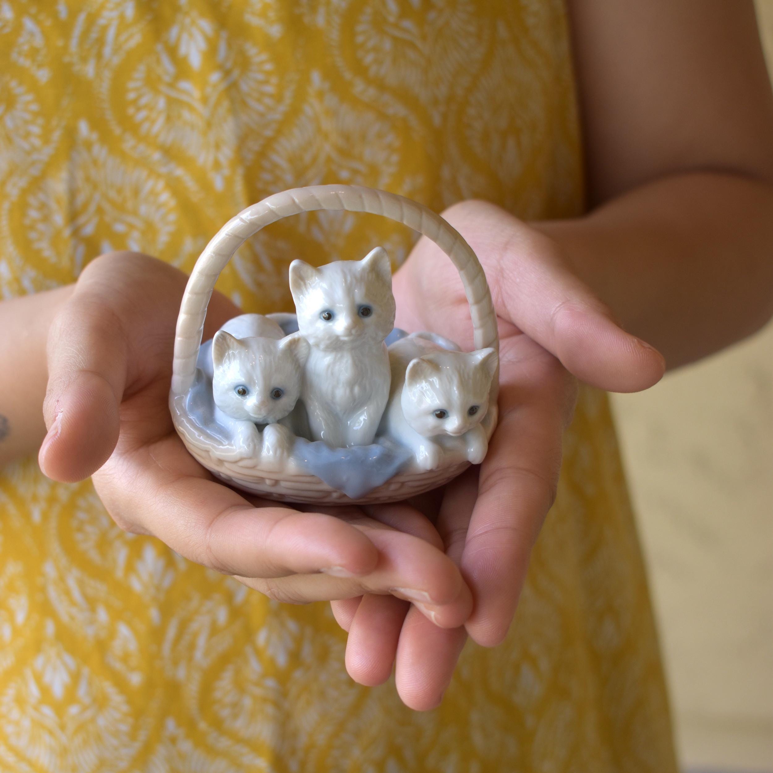 Vintage Porcelain 3 Kittens Basket - Etsy