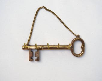 Vintage brass key holder skeleton key wall hanging 5 hooks key hanger home decor housewarming gift key organizer wall mount steampunk decor