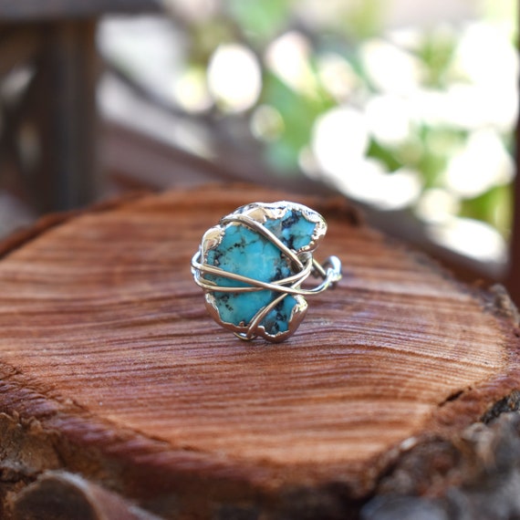 Vintage ring size 7 wire wrapped turquoise boho j… - image 9