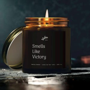 Gift for Gamers, Smells Like Victory, Scented Candles, Funny Gamer Quote, Coconut Apricot Wax, Candle Light, Gaming Decor, Video Game Lover