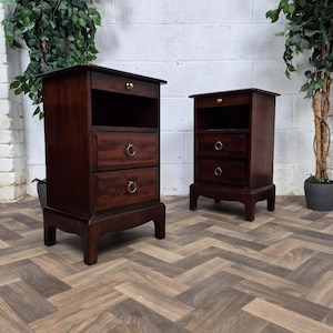 Pair of vintage stag minstrel mahogany bedside tables cabinets 2 drawer model