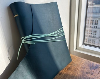 Teal Binder / Soft Leather Notebook Binder / 3 Ring Binder Portfolio / 8.5 x 11 Papers / Made by Hand in NYC