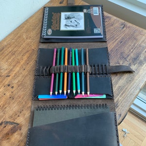 Leather sketchpad holder / Sketchbook pencil case / Art supply organizer case / Sketchbook carrying case