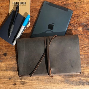 iPad mini envelope clutch, Leather clutch, iPad mini holder, Leather envelope, Mini tablet cases, Handmade iPad Case, Handstitched leather