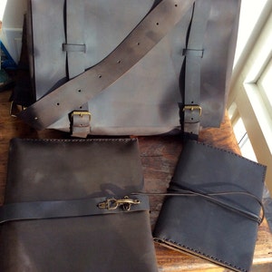 Midtown Messenger / Leather Laptop Bag / Computer Work Bag/ Handmade Leather Messenger Made by Hand in NY image 2