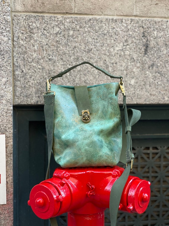 Mini handle tote / Mini crossbody bag with handle / Handmade leather tote bag / Made by hand in NYC