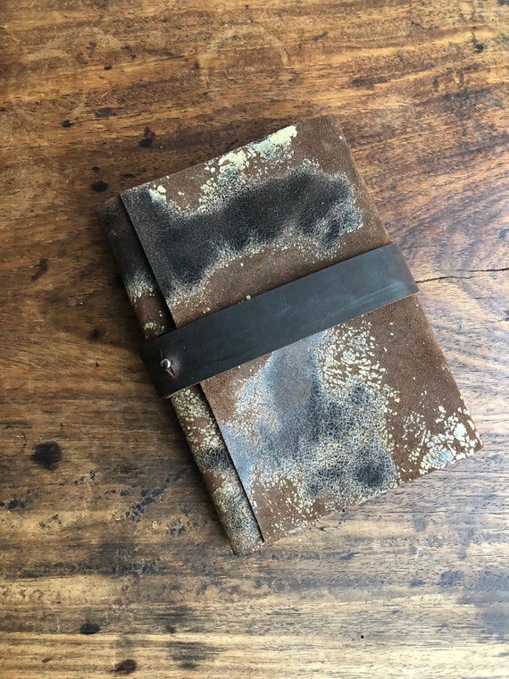 Handmade leather journal, Refillable notebook, Distressed leather journal, Travel gift, Custom sketchbook, Handmsde gift, Made in NY