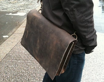 Minimalist briefcase, Handmade leather laptop bag, Double gusset business briefcase, Leather laptop satchel, Made in NY