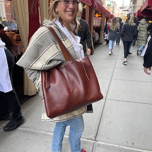 Latched Tote / Large Leather Shoulder Tote / Triple Latch Leather Tote Bag / Made by Hand