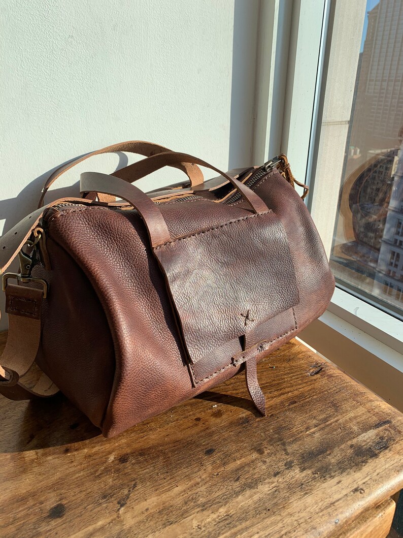 Bordeaux duffle, Crossbody messenger, Handmade leather duffle bag, Leather carry on Carry All bag image 3