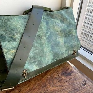 Jade Messenger / Leather Satchel / Custom Leather Messenger Made by Hand / Multi pocket laptop bag