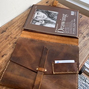 Handmade iPad padfolio, Custom rugged leather iPad padfolio organizer with notepad, Brown leather portfolio iPad pro holder, Custom Made
