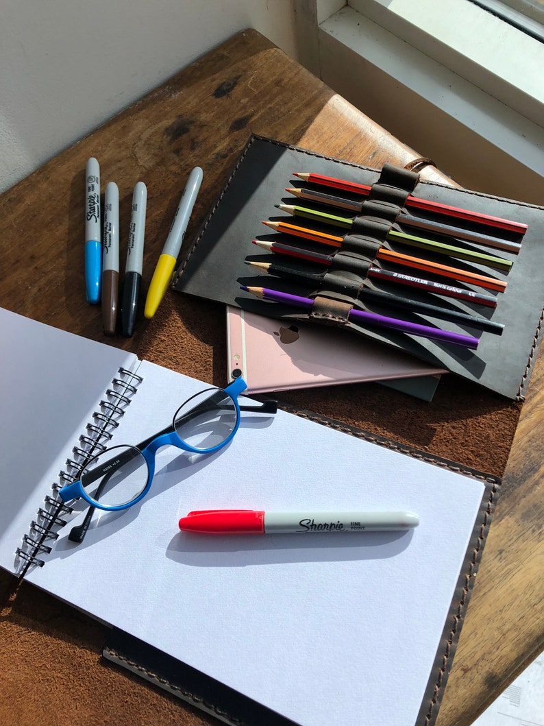 Handmade Leather Trifold Sketchbook Journal with Pen Holder image 2