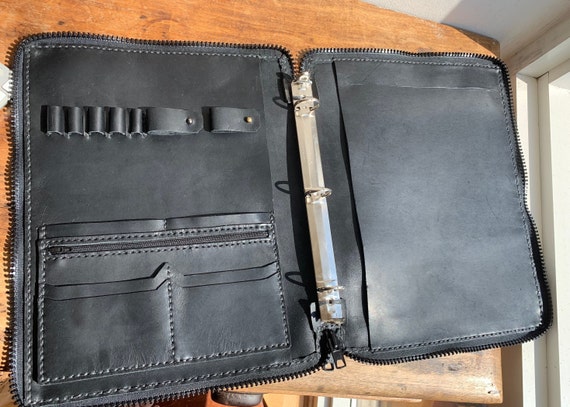 Oculus Binder / Zippered Leather Binder / Handmade Leather Binder Portfolio with Zipper / Made in NYC by hand / Hand stitched