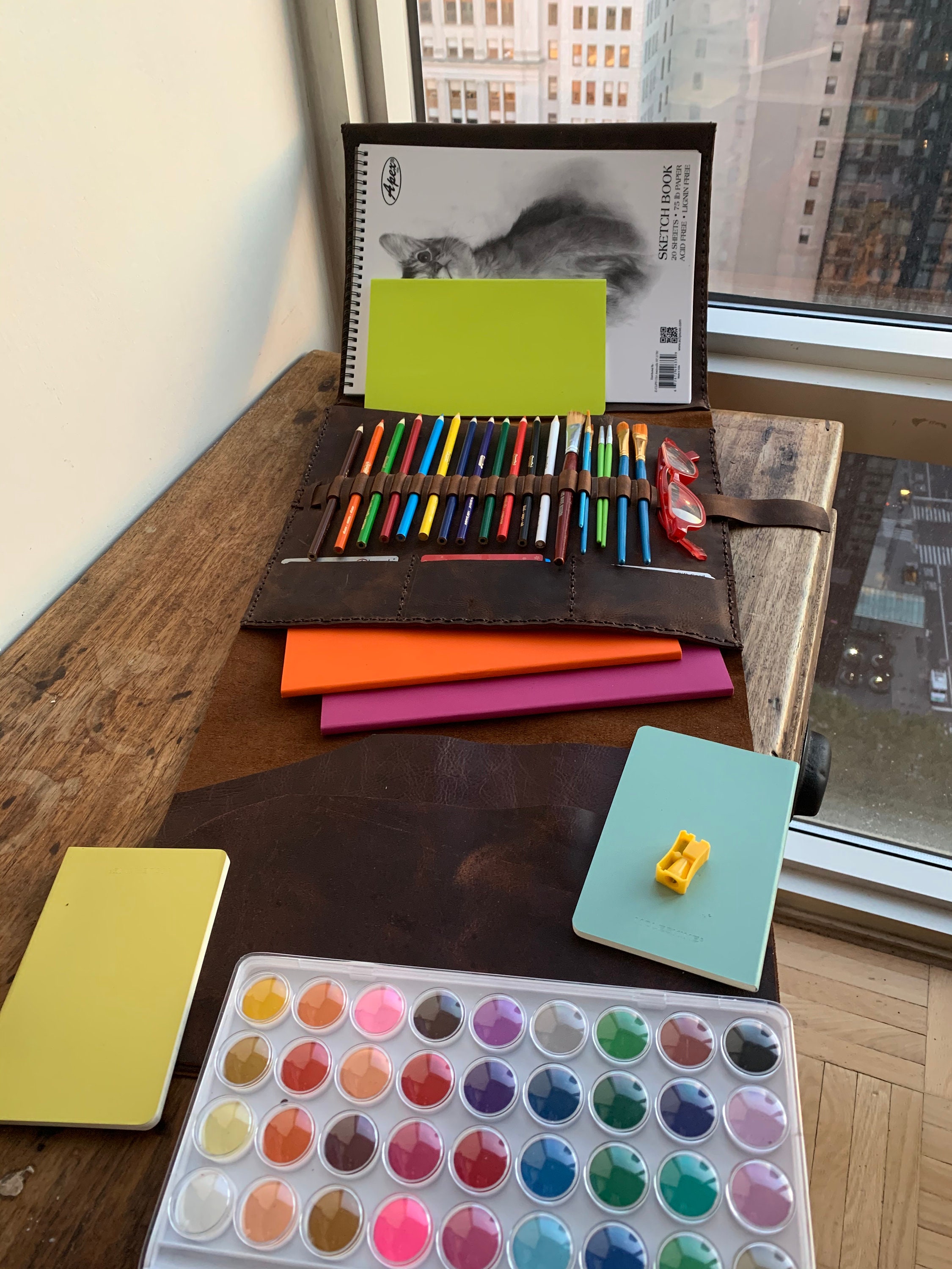 Padfolio leather / 7 Pocket sketchpad holder / Artists ... Padfolio leather / 7 Pocket sketchpad holder / Artists ...