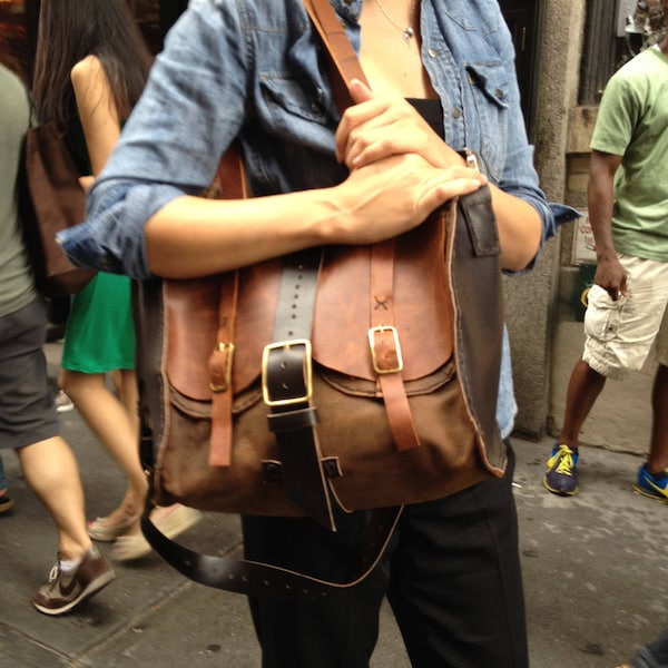 Tote Purse / Leather tote bag with zipper / Hand stitched leather handbags / Custom made tote bags NYC USA