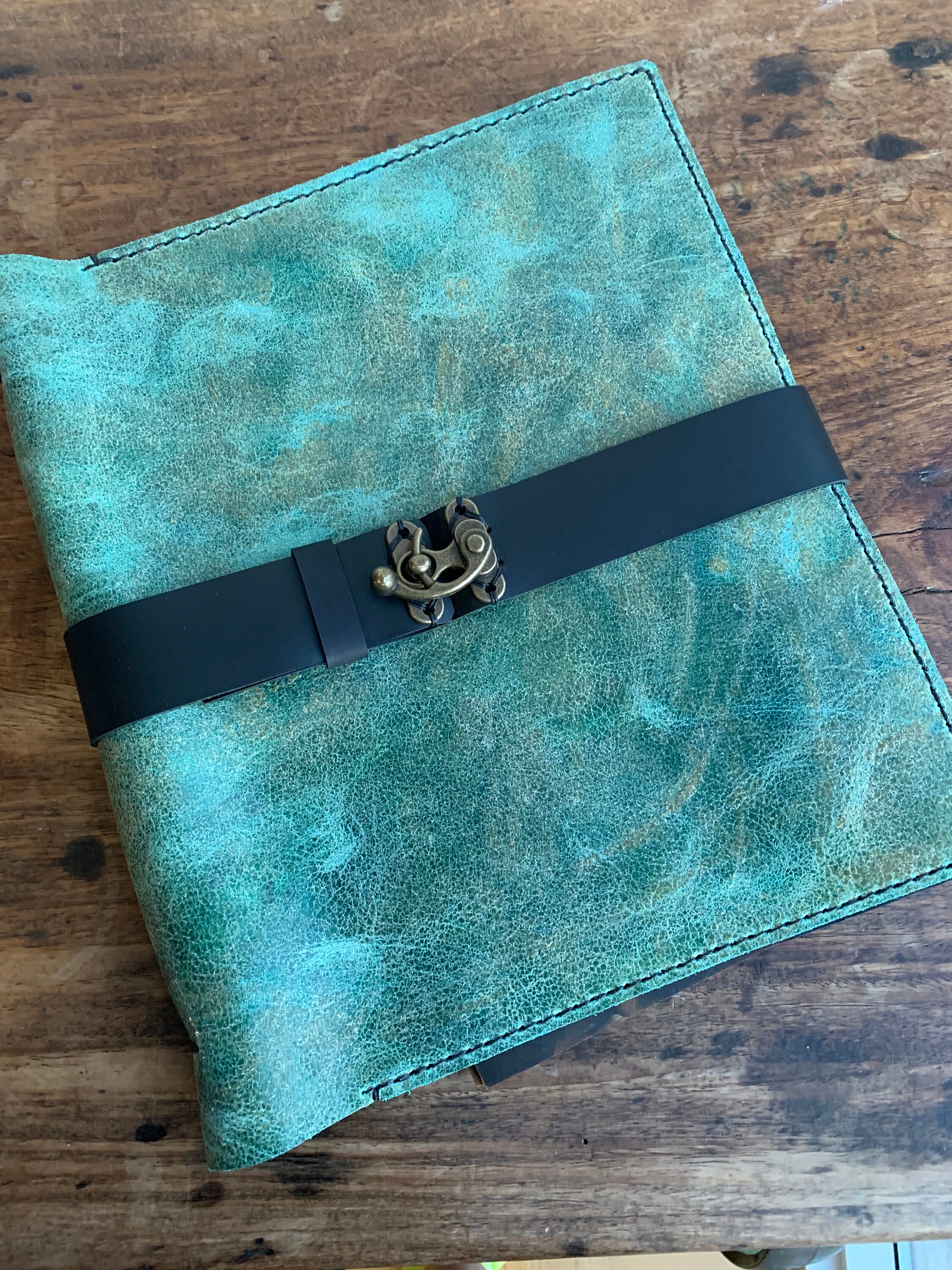 Binder with strap / Leather binder with pockets / Handmade Etsy