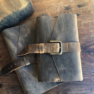 Rugged Leather Journal / Refillable Notebook / Journal with Pen Holder / Brown Leather Journal Book