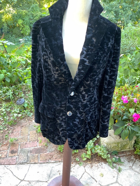 Black velvet blazer from the 1970s ---anybody rem… - image 1