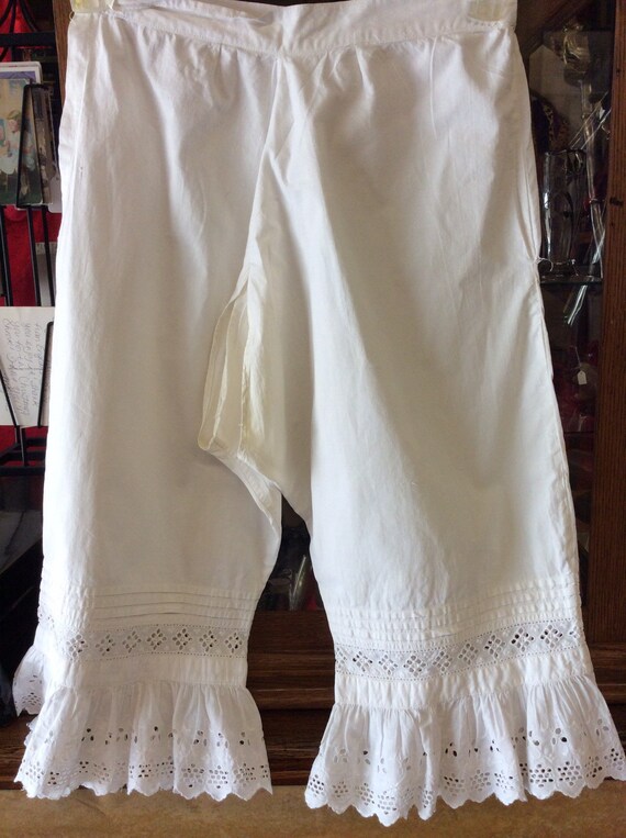 Edwardian bloomers with lace - image 3