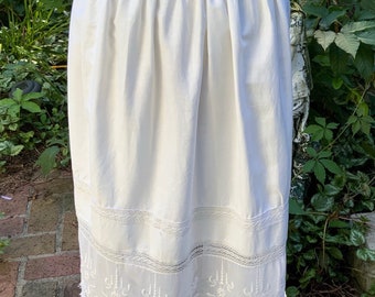 Graceful Edwardian skirt with floral embroidery---here comes the bride, indeed!