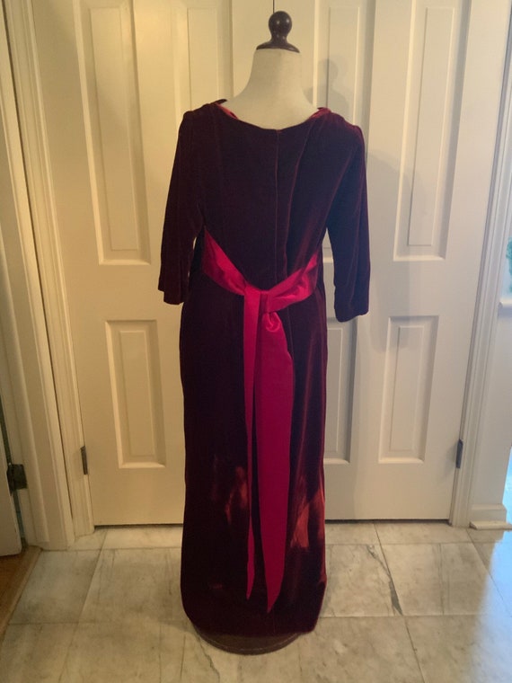 Sheath dress in deep cranberry velvet - image 2